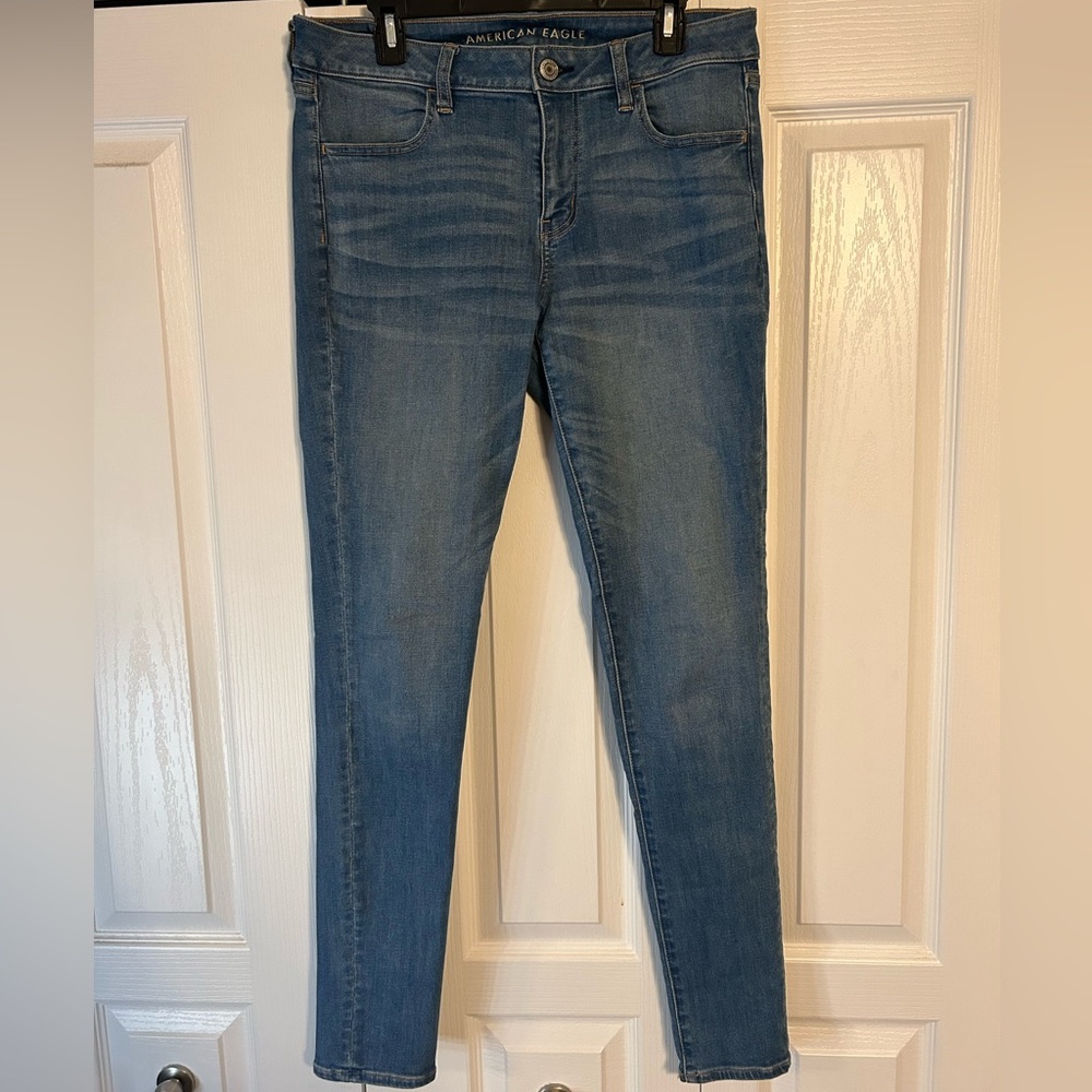 American eagle light wash jeggings